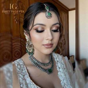 Engagement HD Makeup Artist in Delhi
