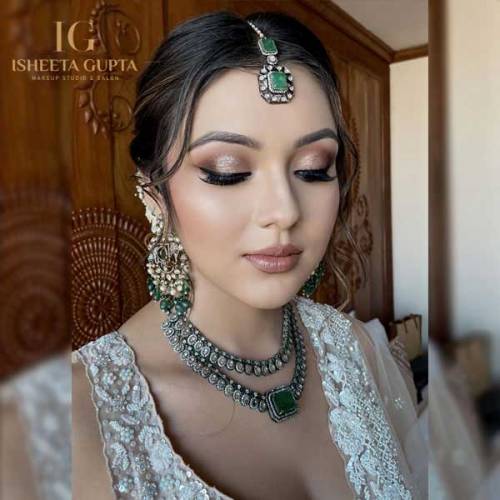 Engagement HD Makeup Artist in Pratap Nagar