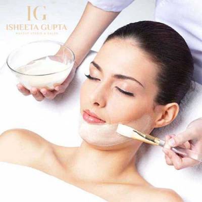 Skin Lightening Facial in Ghaziabad