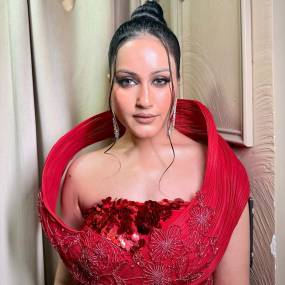 Celebrity Makeup in Shahdara