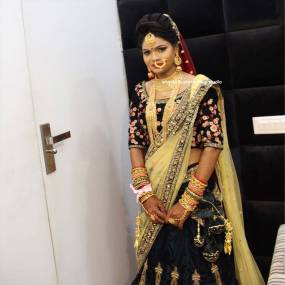 Engagement Makeup in Shahdara