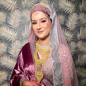 Haldi & Mehndi Makeup