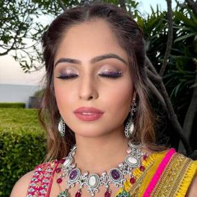 Haldi & Mehndi Makeup in Shahdara